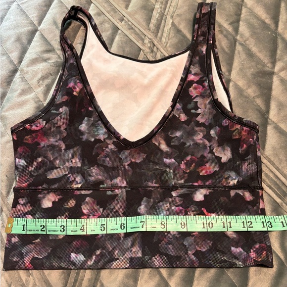 Lululemon Power Pivot cropped tank in Activate Floral Multi, Sz 6 - Picture 7 of 9
